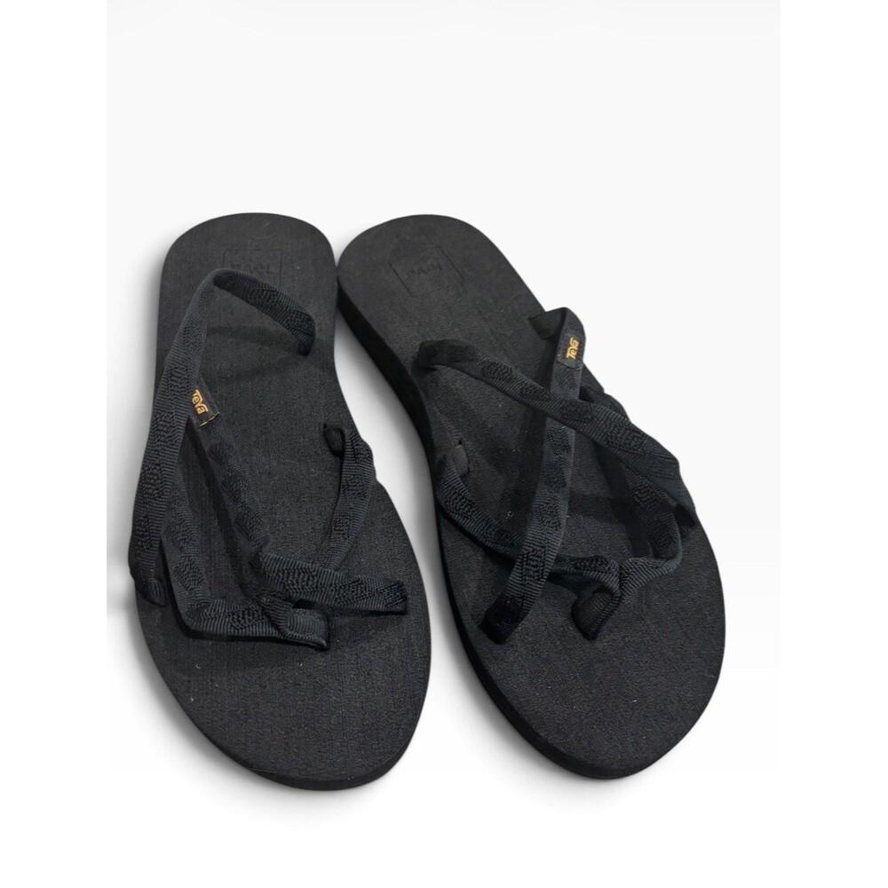 Teva Womens Olowahu Black on Black Sandal Sz 10